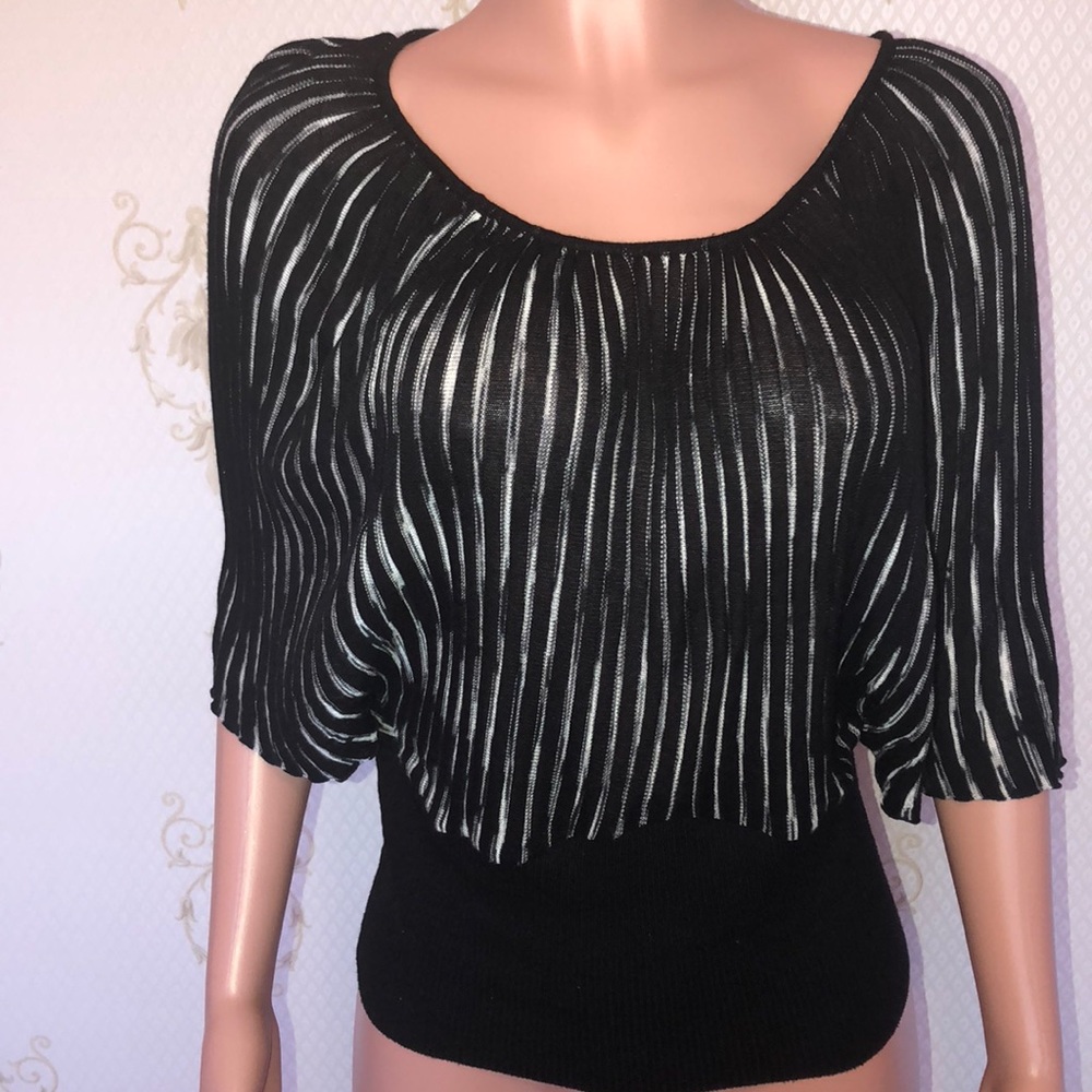 Arden B ❤️ Scoop neck blouse ❤️
